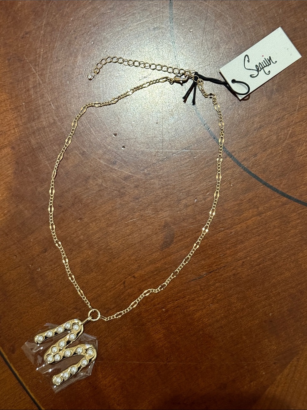 Sequin Jewelry Gold-Tone Pearl Initial "M"
Pendant Necklace From Anthropologies🔥 - Picture 9 of 16